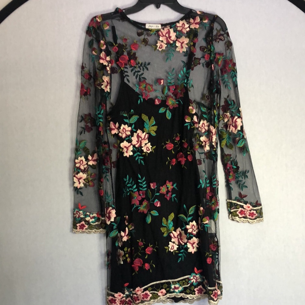 Ethereal embroidered floral dress. Gorgeously feminine perfect for summer soirée
